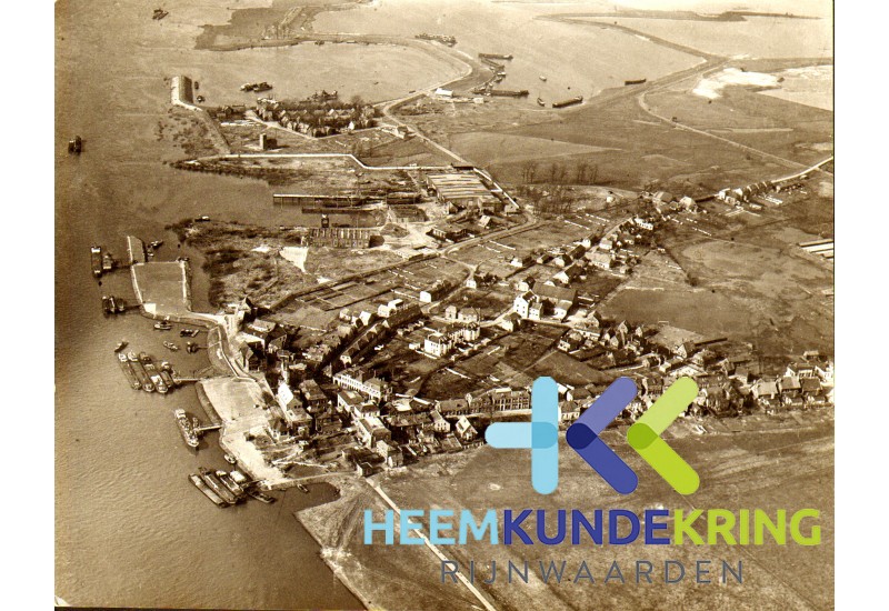 luchtfoto`s 1954 gemeente Herwen en Aerdt Coll. gemeente Rijnwaarden TOLKAMER
